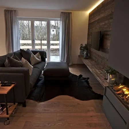 Apartment Lively In *