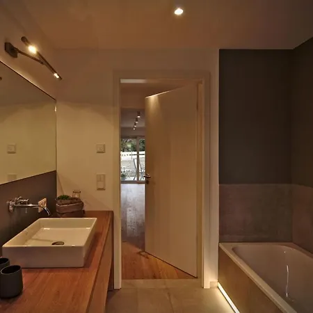 Lively In سونثوفن